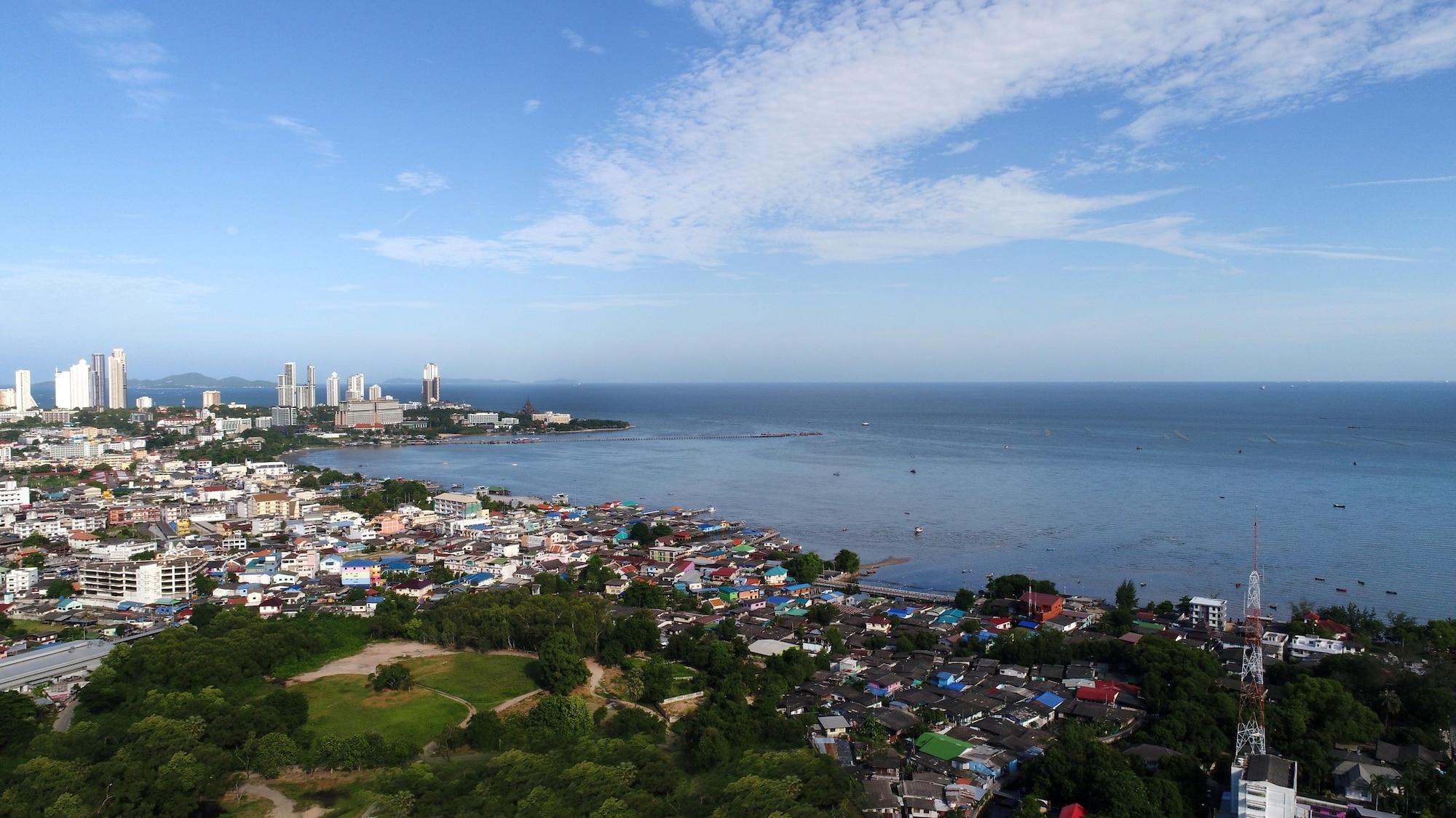 Ruenthip Pattaya Exterior foto