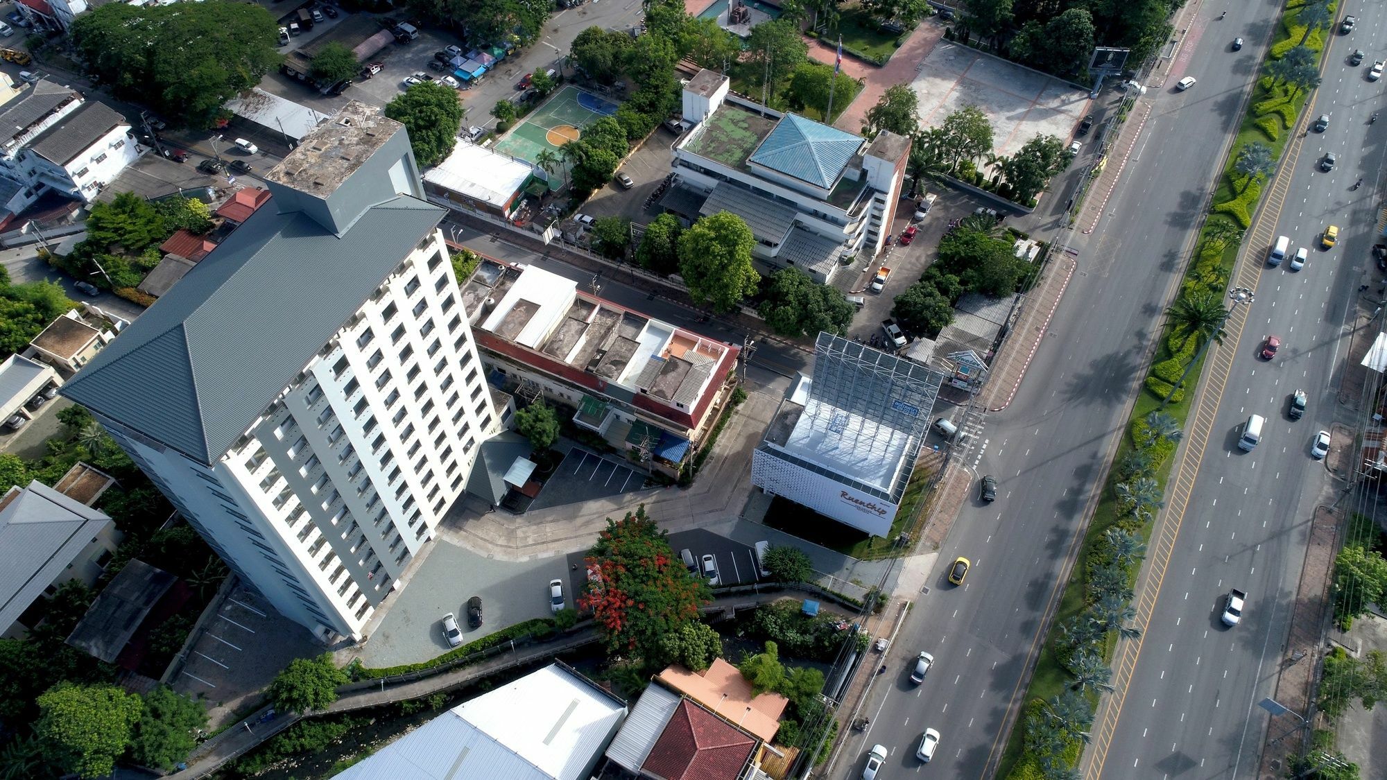 Ruenthip Pattaya Exterior foto
